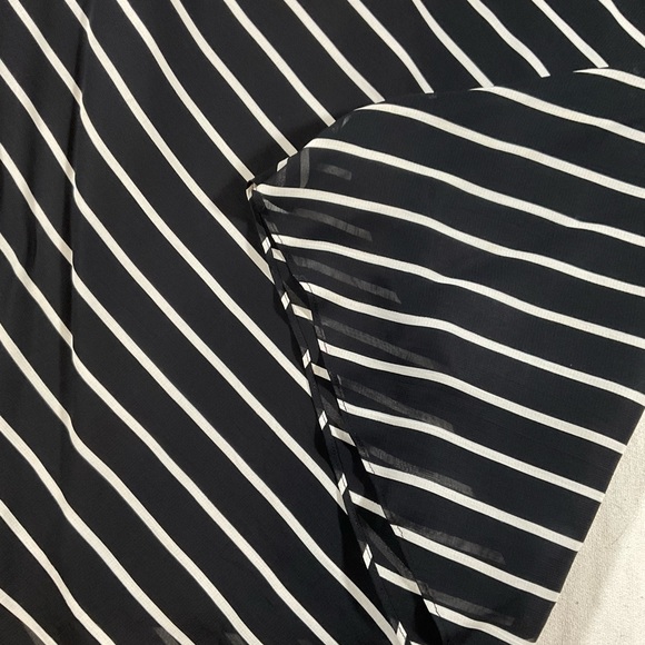 CASUAL CORNER Diagonal Striped Skirt | 12 - Picture 4 of 5